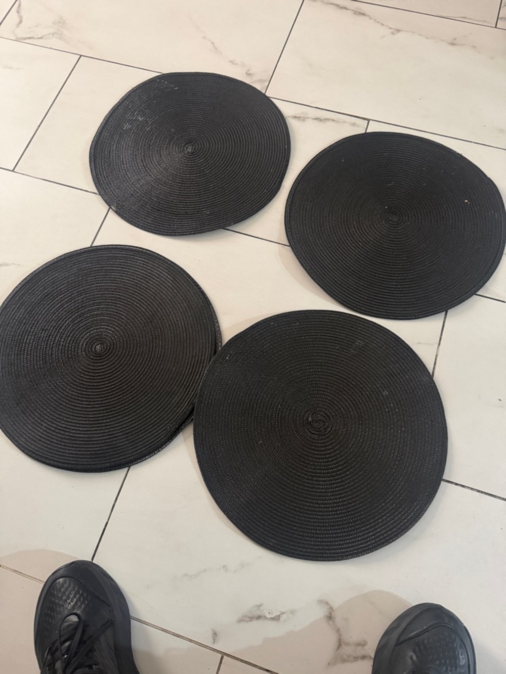 Set of 4 Black Round Placemats